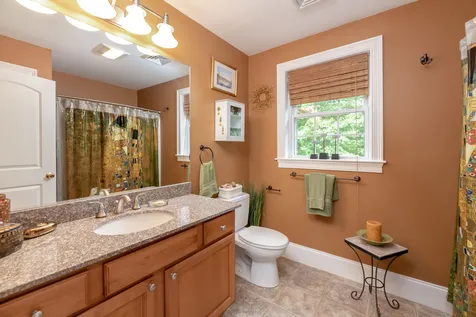 10 Arianna Drive Alton NH 03809