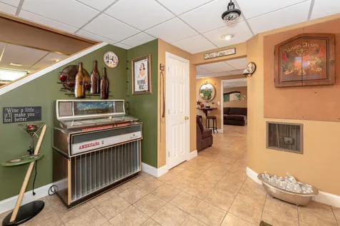 10 Arianna Drive Alton NH 03809
