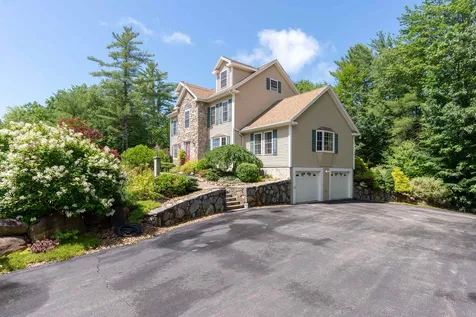 10 Arianna Drive Alton NH 03809
