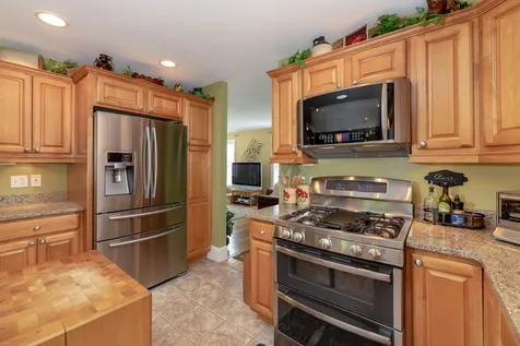 10 Arianna Drive Alton NH 03809