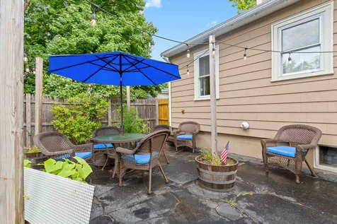 729 Dix Street Manchester NH 03103