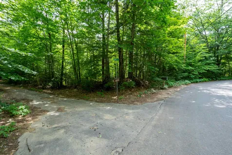 9 Mast Lane New Hampton NH 03256