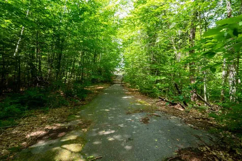 9 Mast Lane New Hampton NH 03256