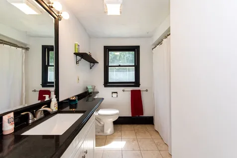 85 Lowell Street Rochester NH 03867