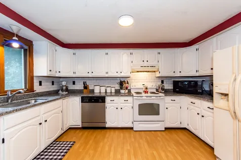 85 Lowell Street Rochester NH 03867