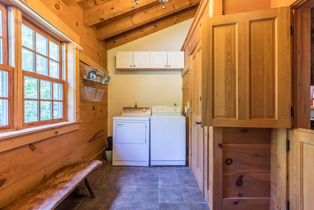 253 Spruce Lane Peru VT 05152