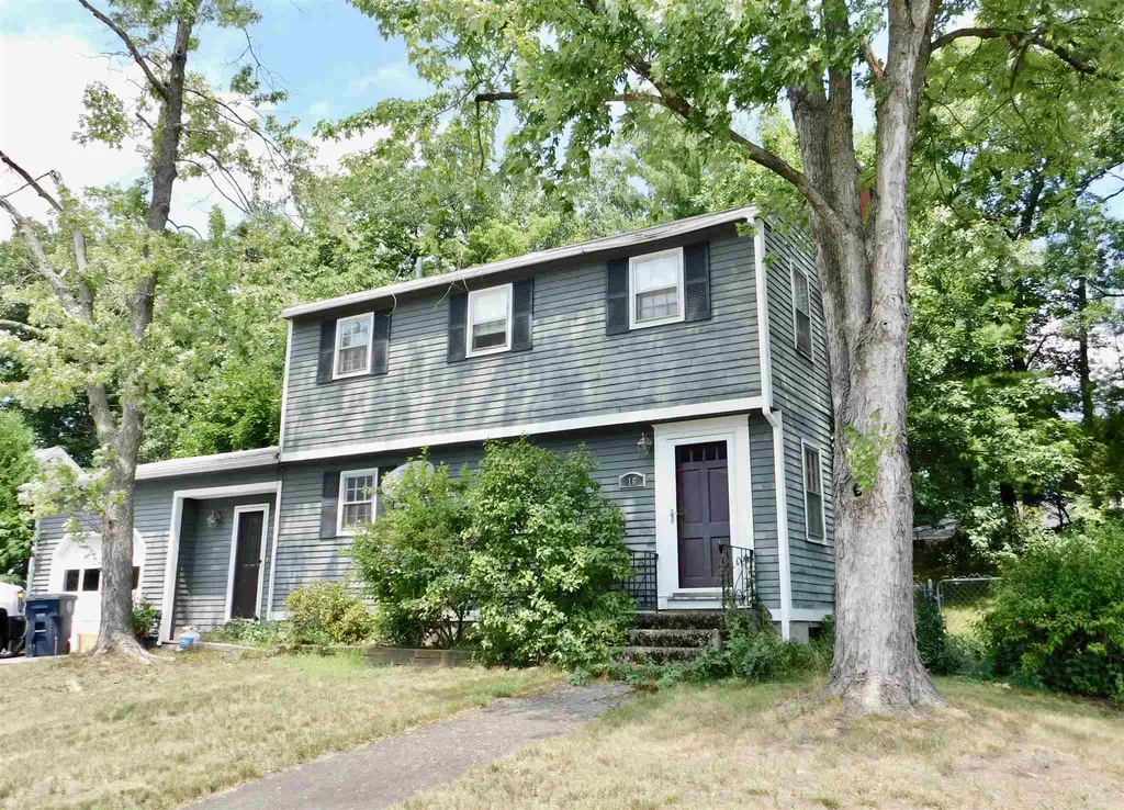 16 Denise Street Nashua NH 03063