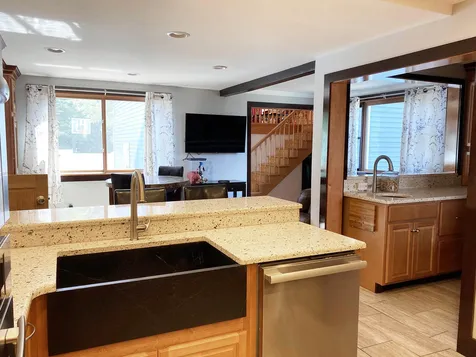 10 Clark Avenue Brattleboro VT 05301