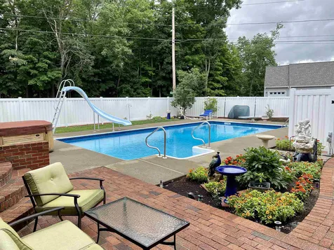 10 Clark Avenue Brattleboro VT 05301