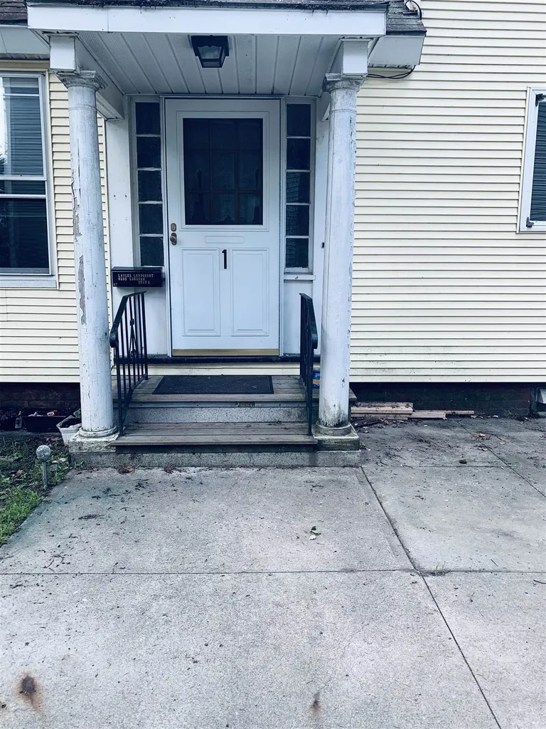 47 Sullivan Street Claremont NH 03743
