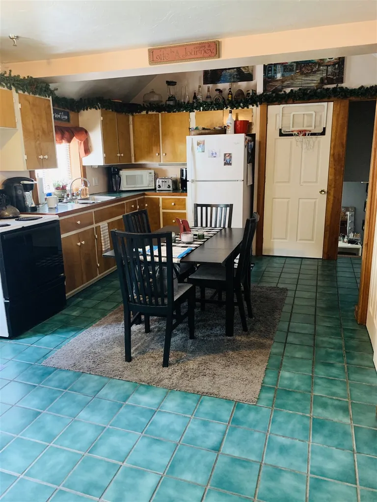 47 Sullivan Street Claremont NH 03743