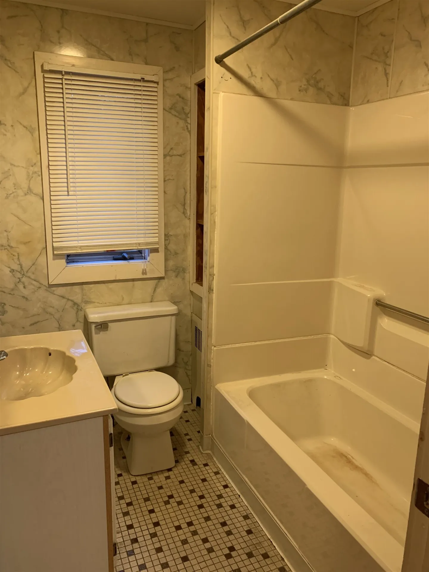 47 Sullivan Street Claremont NH 03743