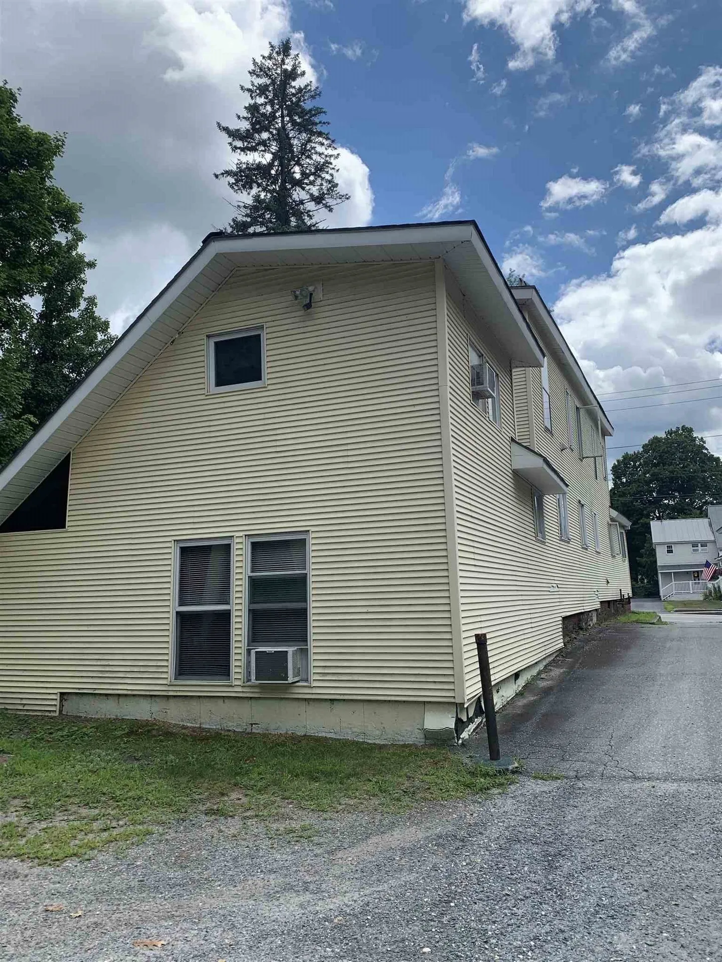 47 Sullivan Street Claremont NH 03743