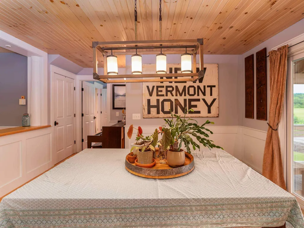 84 East Hill Road Plainfield VT 05667