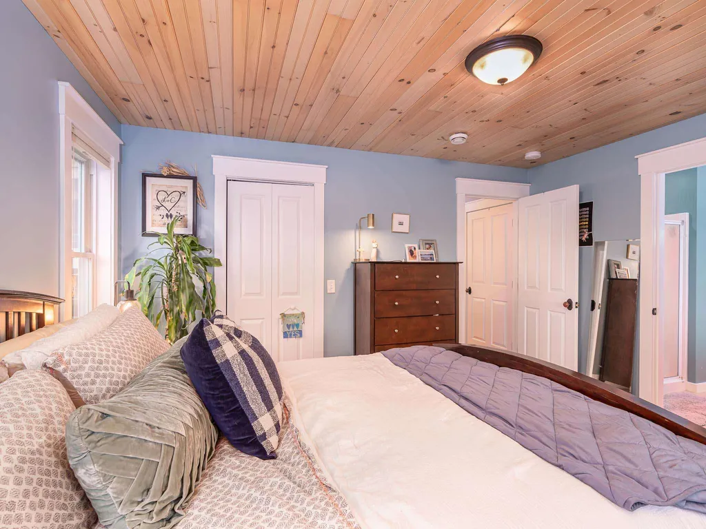84 East Hill Road Plainfield VT 05667