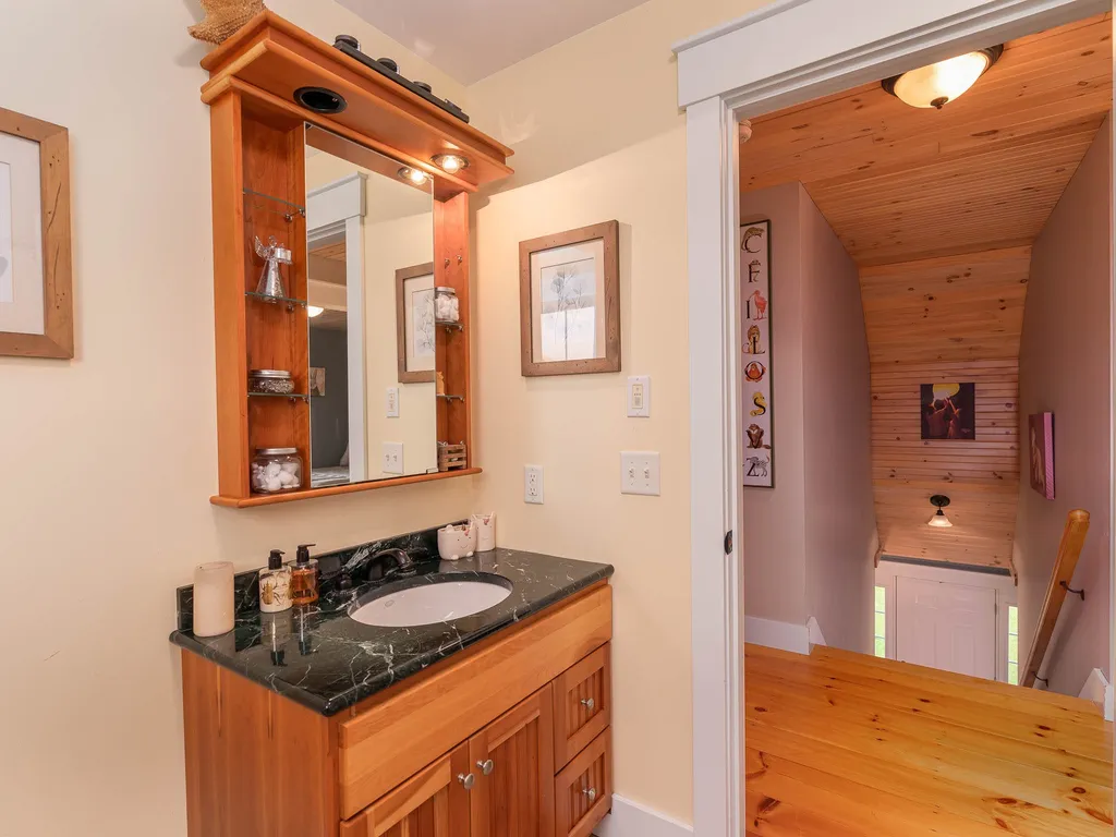84 East Hill Road Plainfield VT 05667