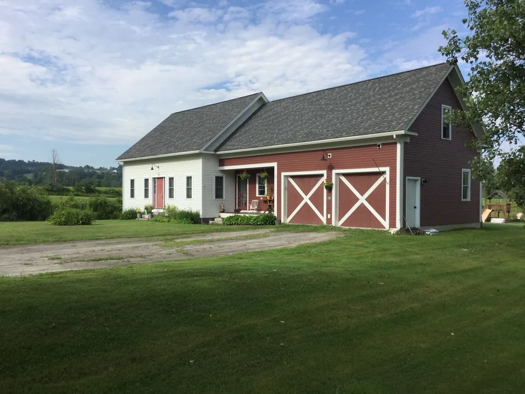84 East Hill Road Plainfield VT 05667