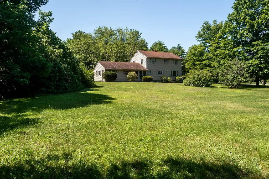 363 High Street Candia NH 03034