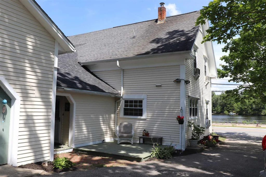 595 White Mountain Highway Milton NH 03851