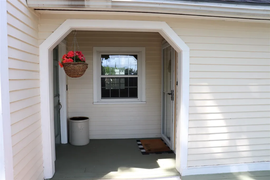 595 White Mountain Highway Milton NH 03851