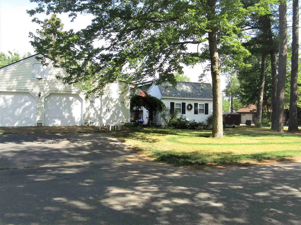 35 Nancy Drive Belmont NH 03220