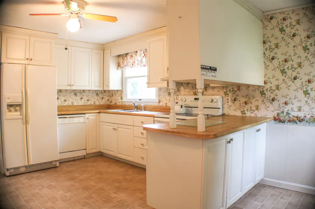35 Nancy Drive Belmont NH 03220