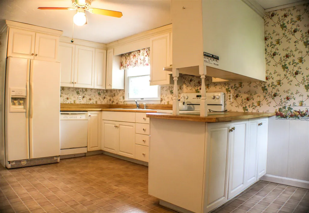 35 Nancy Drive Belmont NH 03220