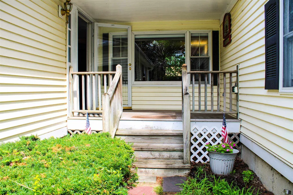 35 Nancy Drive Belmont NH 03220