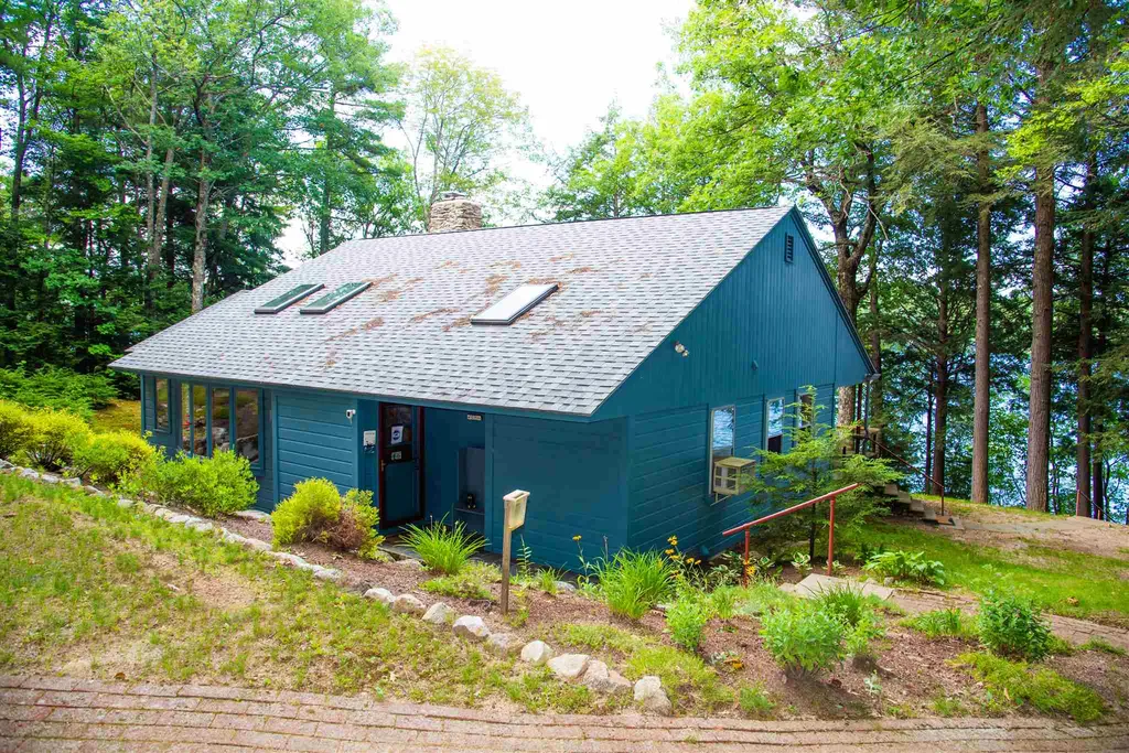233 Camp School Road Wolfeboro NH 03894