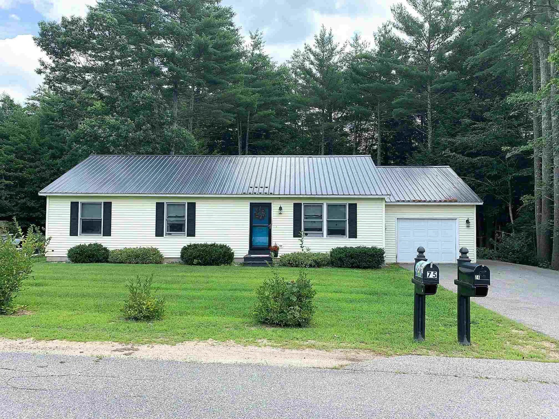 75 Stillwater Circle Rochester NH 03839