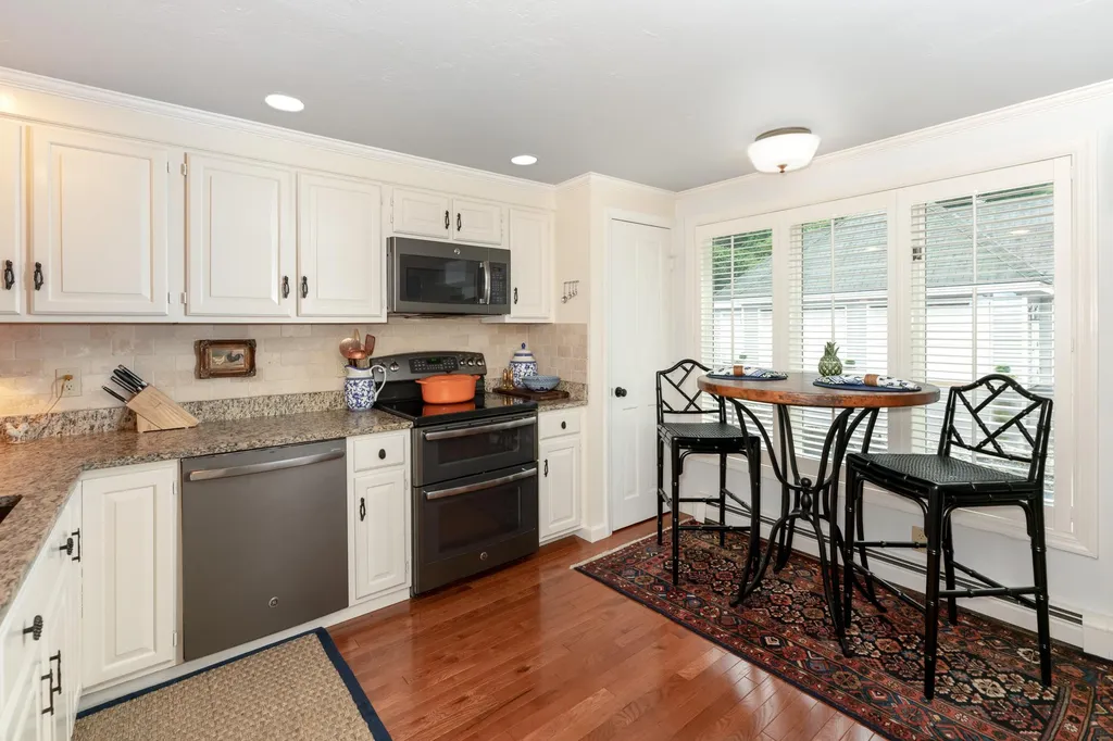 21 Hawk Ridge Road Meredith NH 03253