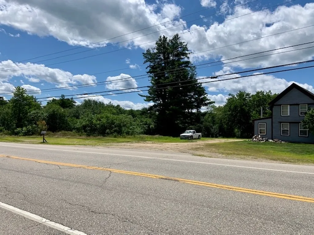 174 Farmington Road Rochester NH 03867