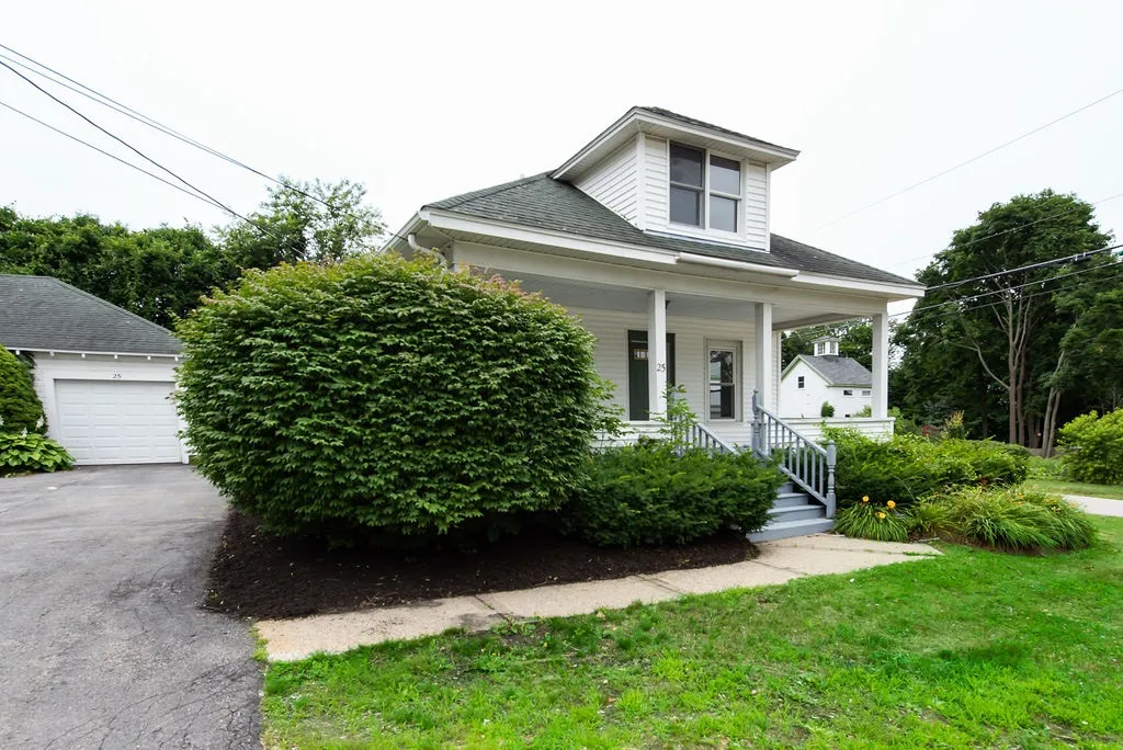 25 Rochester Hill Road Rochester NH 03867