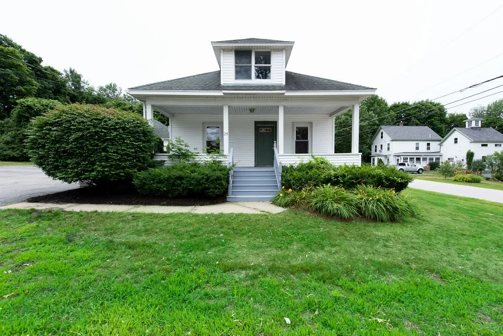 25 Rochester Hill Road Rochester NH 03867