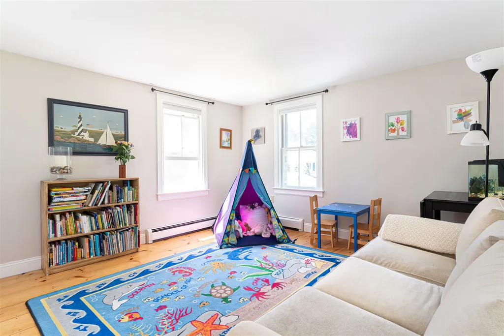 23 Grover Avenue Eliot ME 03903