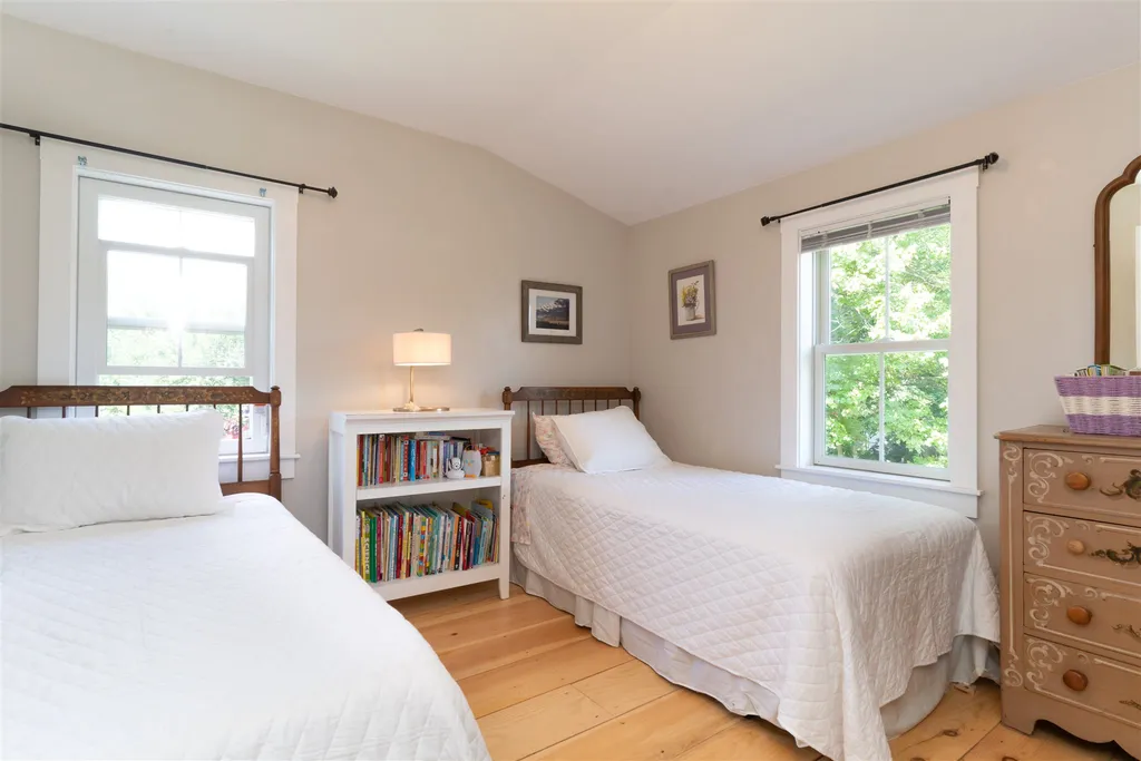 23 Grover Avenue Eliot ME 03903