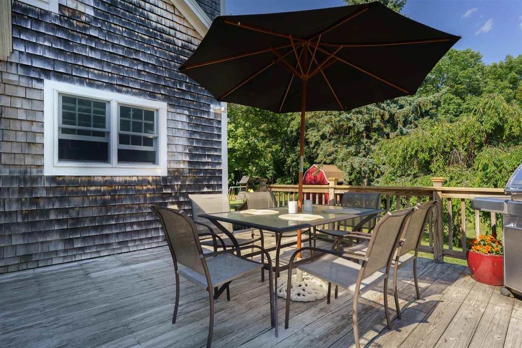 23 Grover Avenue Eliot ME 03903
