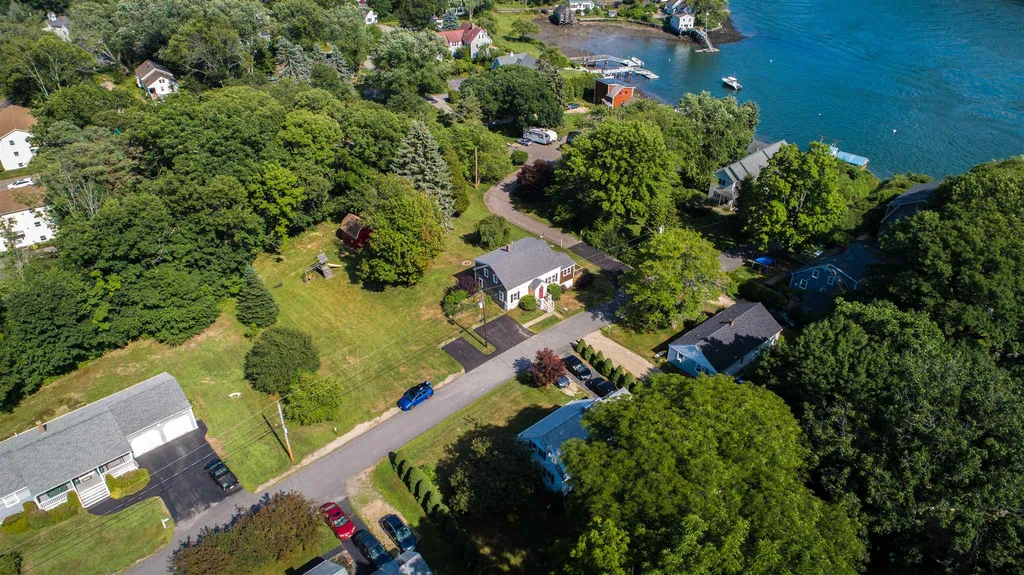 23 Grover Avenue Eliot ME 03903