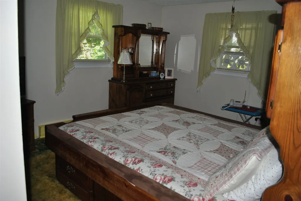 6 Therese Road Salem NH 03079