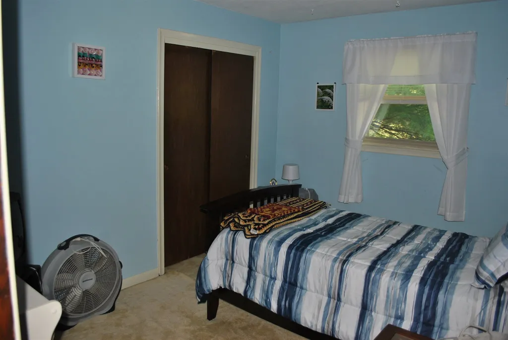 6 Therese Road Salem NH 03079