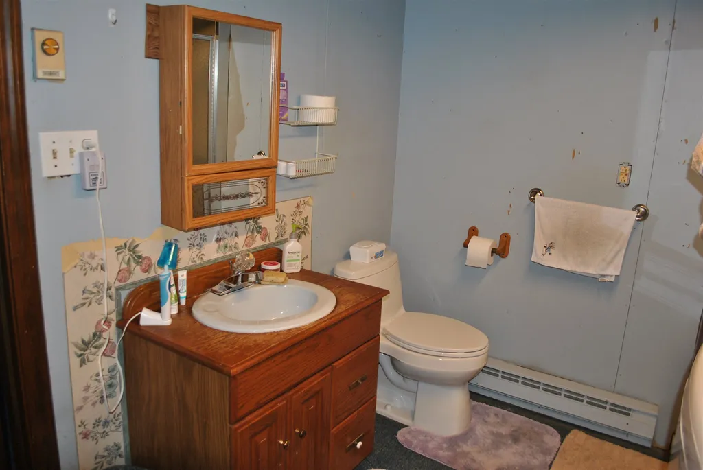 6 Therese Road Salem NH 03079