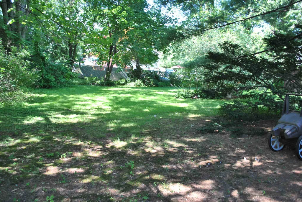 6 Therese Road Salem NH 03079