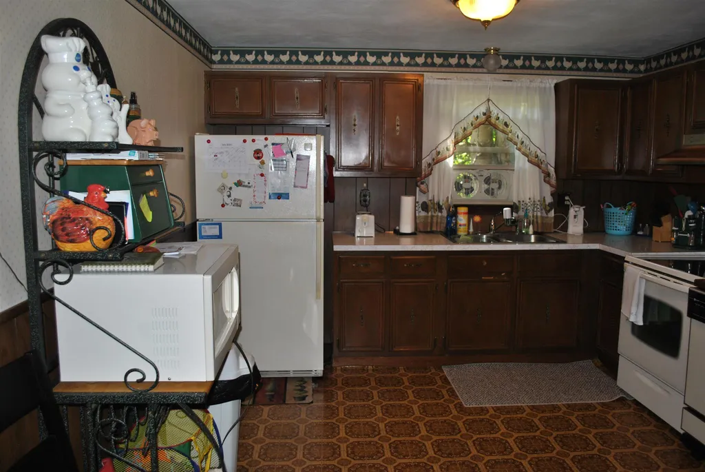 6 Therese Road Salem NH 03079