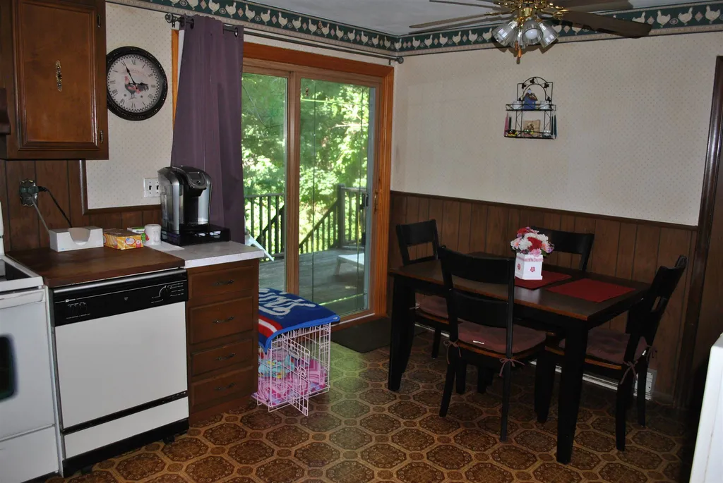 6 Therese Road Salem NH 03079