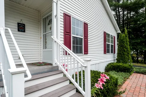 106 Big Bear Road Rochester NH 03868