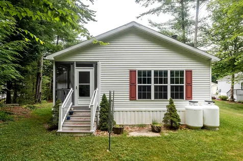 106 Big Bear Road Rochester NH 03868