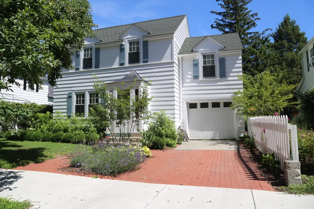 114 Robinson Parkway Burlington VT 05401