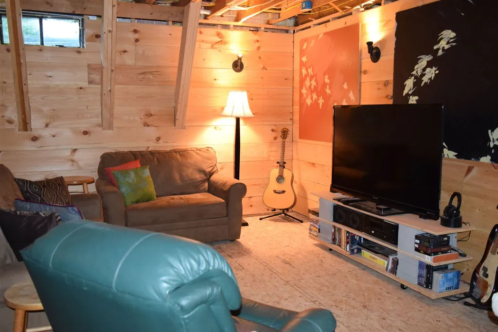 195 Ironhorse Road New Haven VT 05472