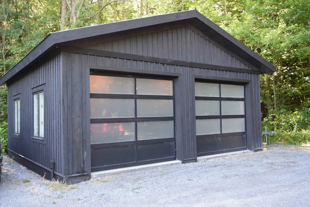 195 Ironhorse Road New Haven VT 05472