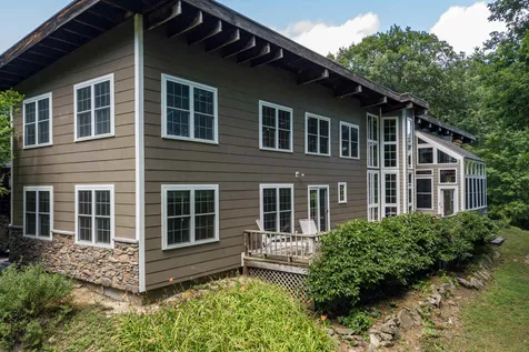 9 Caldwell Lane Lee NH 03861